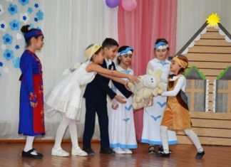 В Симферополе прошел XVIII ежегодный концерт в честь Дня материнства и красоты