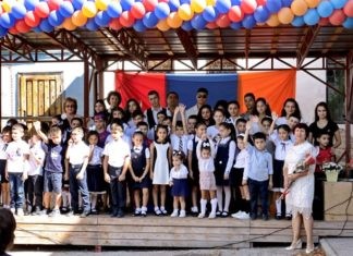 Первый звонок Армянской школы им.Г.Айвазовского