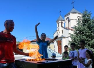 30 августа в армянской церкви Сурб Акоб прошло благословение учащихся