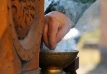7 декабря в Крыму почтили память жертв землетрясения в Армении