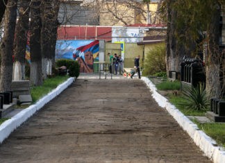 17 апреля на территории церкви Сурб Акоб и староармянского кладбища г.Симферопля прошел субботник