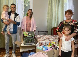 В рамках сотрудничества Армянской Апостольской и Русской Православной церквей крымскому «Дому для мамы» были переданы школьные принадлежности