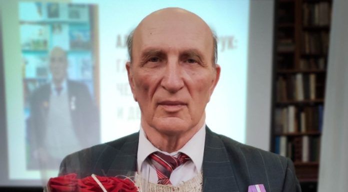 70-летний юбилей отметил поэт, общественный деятель Александр Склярук