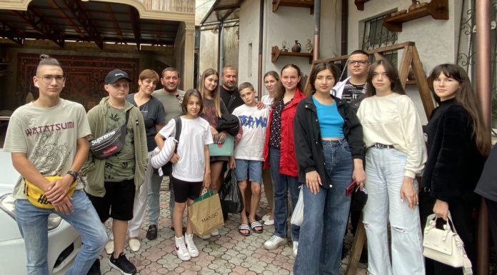 Симферополь-Дилижан: молодёжь из Крыма отправилась на Родину по программе «Шаг к дому»