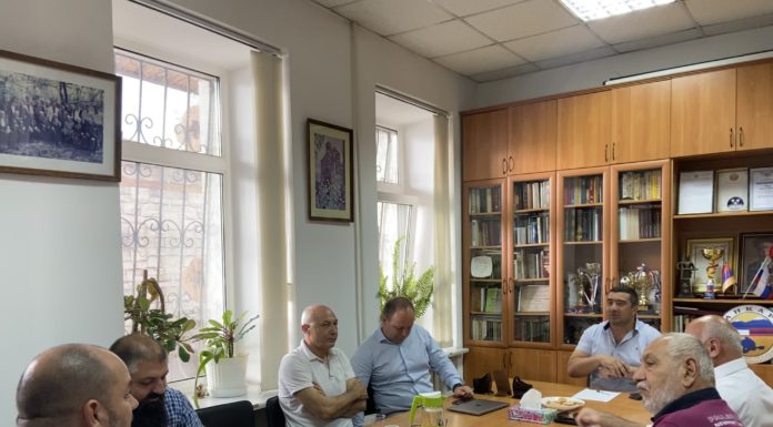В Крымском армянском обществе состоялось заседание комиссии по поддержке грантовых проектов