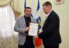 Председатель Крымского армянского общества получил благодарственное письмо от главы администрации Симферополя в преддверии Дня народного единства