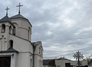 Церковь Сурб Акоб г. Симферополя отметила 25-летие со дня освящения и престольный праздник