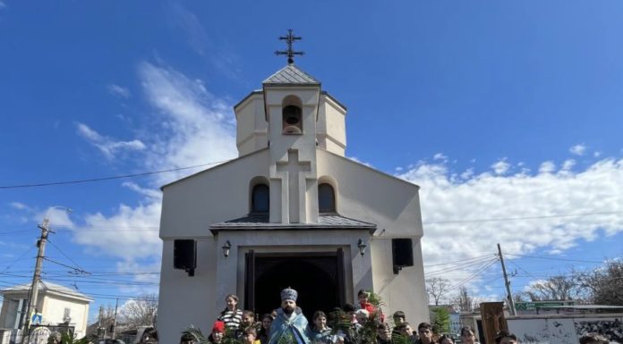 В церкви Сурб Акоб г.Симферополя отметили Цахказард