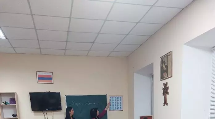 В Евпатории возобновила работу армянская воскресная школа!