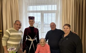 Единство поколений и народов: в гости к труженице тыла.