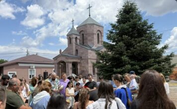 Сегодня в Симферополе прошел удивительный и светлый праздник Вардавар!